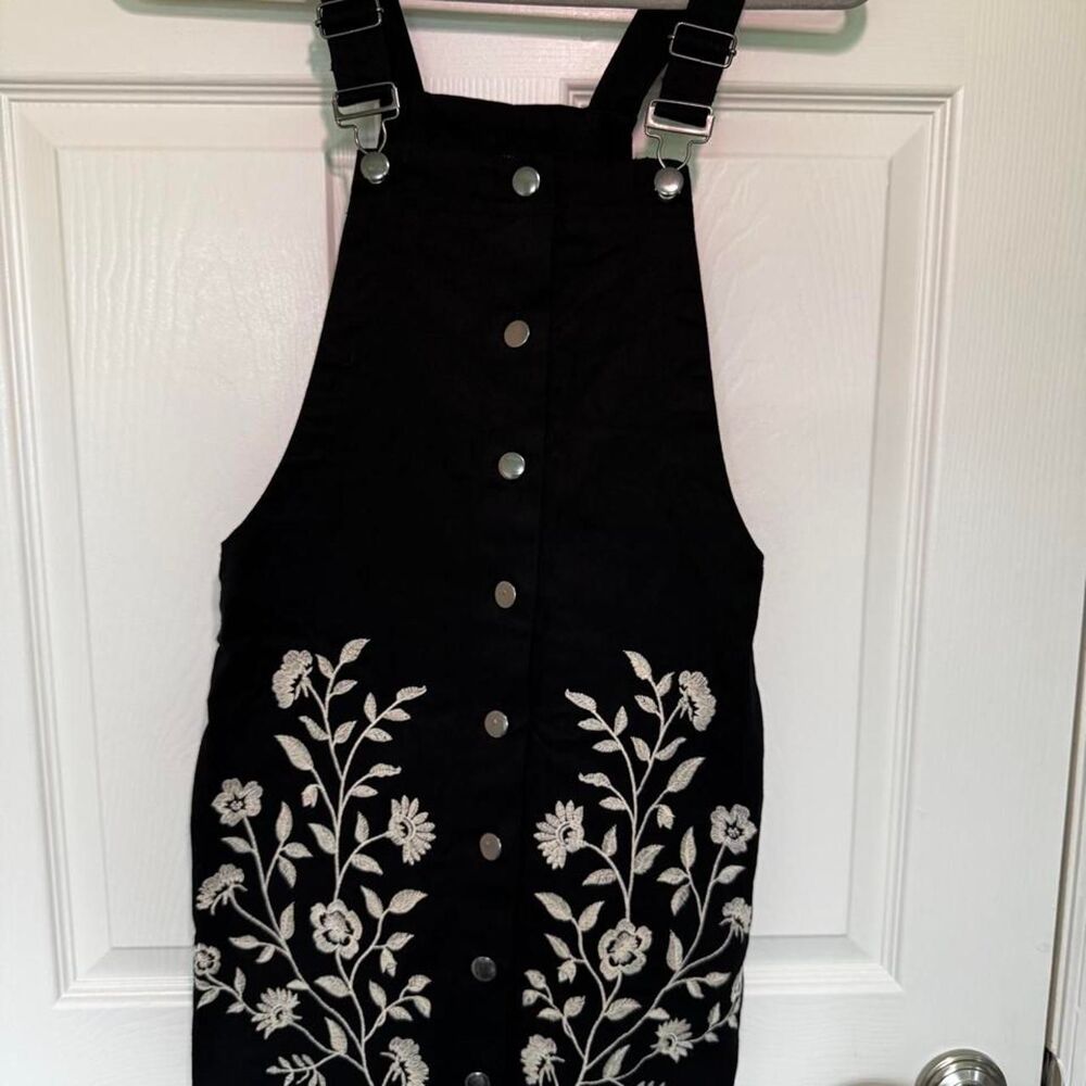 Francesca-s Women's Black Dungarees-overalls